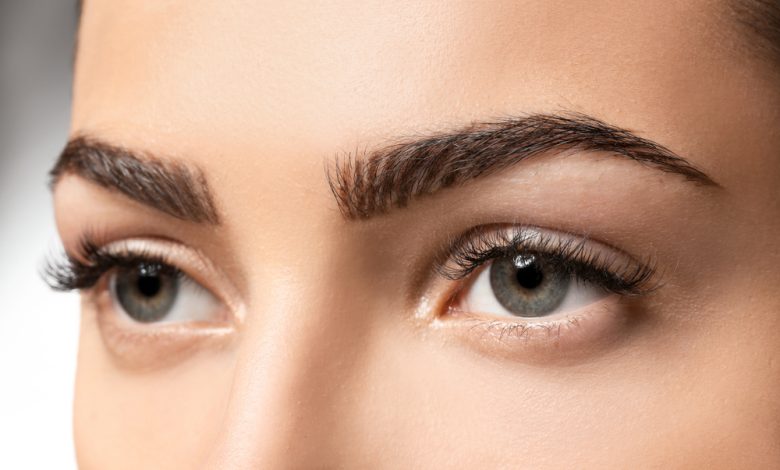 injerto de cejas